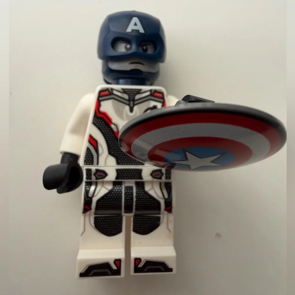 LEGO Marvel Super Heroes Captain America Outriders Attack - #76123 (Retired Set)